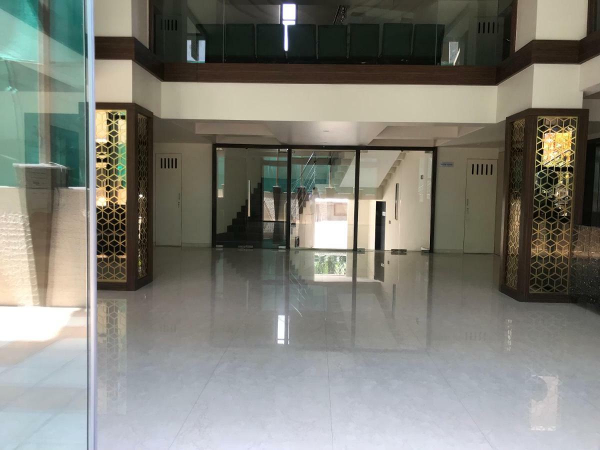 กีริยาด โฮเทล โสละปุระ บาย โอทีเอชพีแอล Hotel โซลาปูร์ ภายนอก รูปภาพ