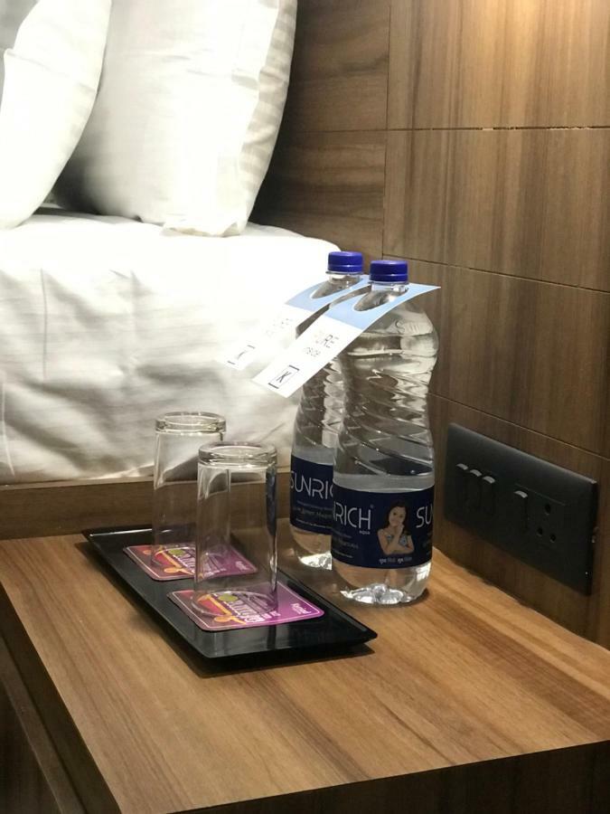 กีริยาด โฮเทล โสละปุระ บาย โอทีเอชพีแอล Hotel โซลาปูร์ ภายนอก รูปภาพ