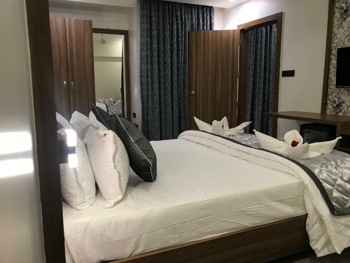 กีริยาด โฮเทล โสละปุระ บาย โอทีเอชพีแอล Hotel โซลาปูร์ ภายนอก รูปภาพ